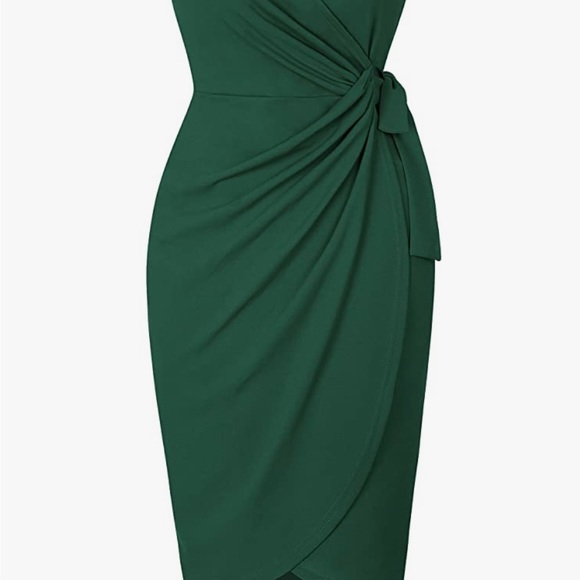 NWT Green Knee Length Faux Wrap Dress Size S - Picture 3 of 5